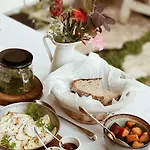 Guest house Bolara 60: The
