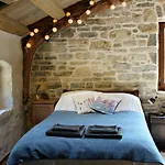 Guest house Bolara 60: The *